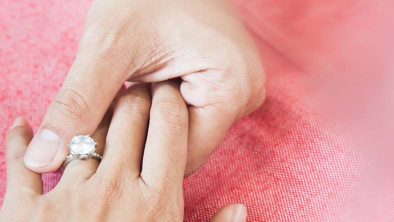 Tips on How to Choose an Engagement Ring